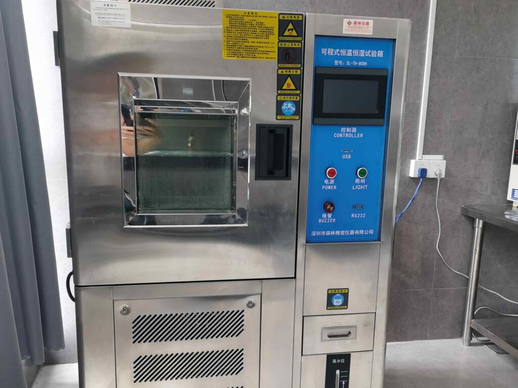 Stainless steel programmable temperature and humidity test chamber for cosmetic packaging stability and performance testing